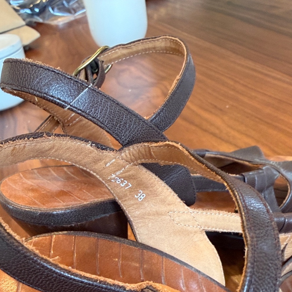 Chie Mihara Brown Strappy Women's Heels - Picture 4 of 5